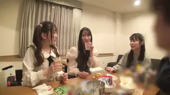HMN-767 [中文字幕]实录 淫乱的偶像们的性事情 不知道的话，肯定更幸福 地下偶像TO（顶级粉丝）和无套啪啪啪视频流出。素人